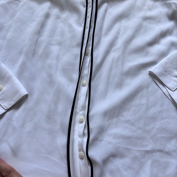 ⭐️⭐️⭐️Worthington NWT Womens Long Sleeve Soft Blouse Wht Blk Tipping size Large - Picture 7 of 10
